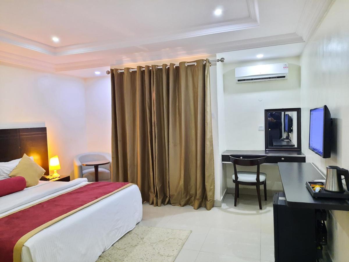 The Patron Hotel Lagos Chambre photo