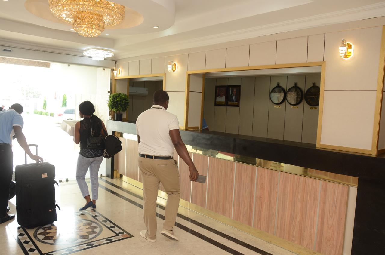 The Patron Hotel Lagos Extérieur photo